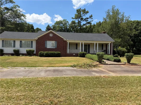 715 Concord Rd, Anderson, SC 29621