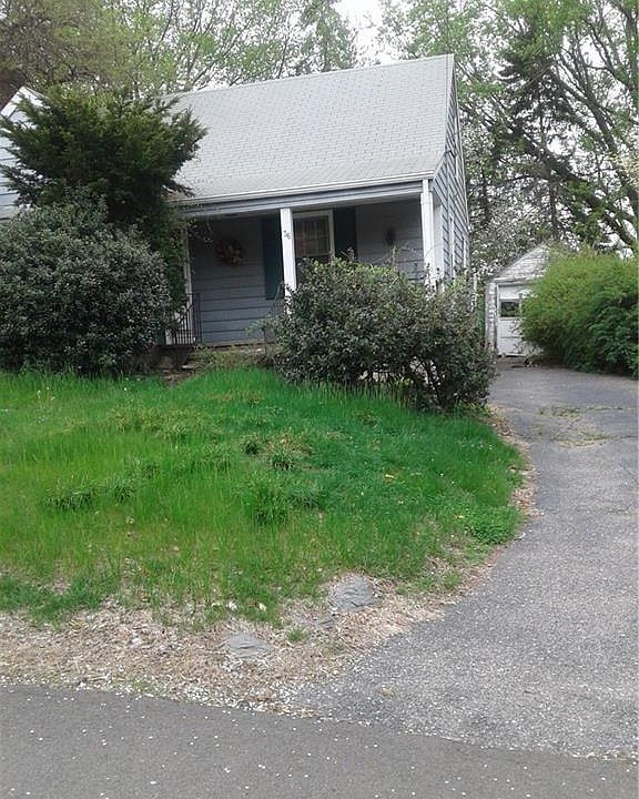 2nd image of 36 Pleasantview Ave