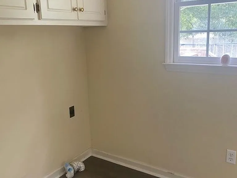 105 Labonte Dr — Photo 18
