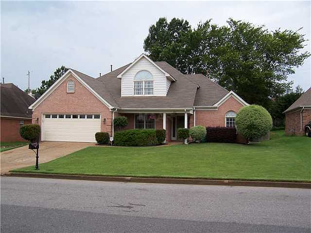 1st image of 857 Paradise Dr