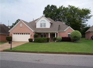 857 Paradise Dr, Cordova, TN 38018