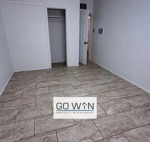 2617 E Portland St — Photo 7