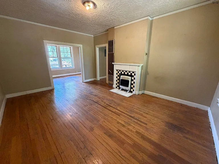 1109 Harrison St — Photo 1