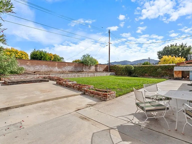 27508 Vilna Ave — Photo 8