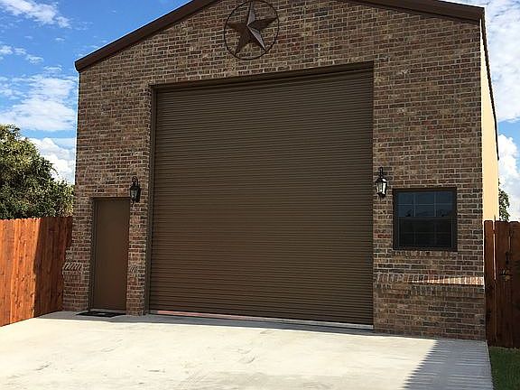 2nd image of 109 Brock Ln