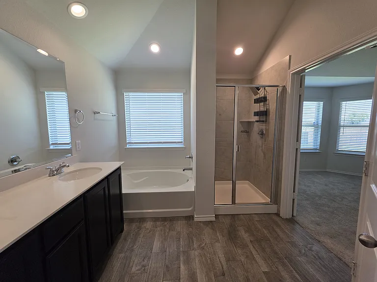 1644 Glade Meadows Dr — Photo 12