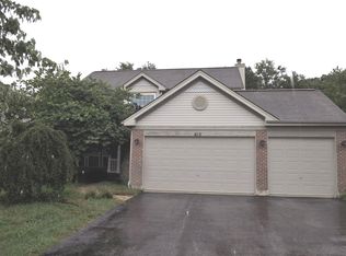 512 W Wildspring Rd, Round Lake, IL 60073