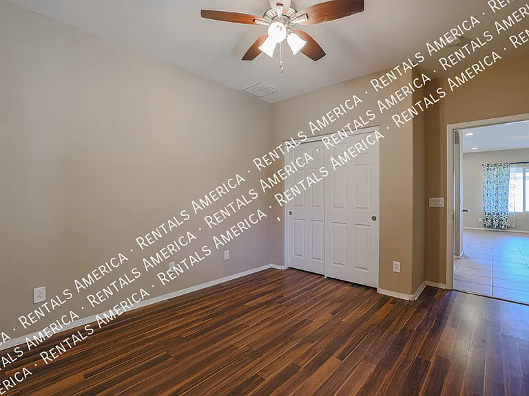 2954 E Coconino Dr — Photo 17