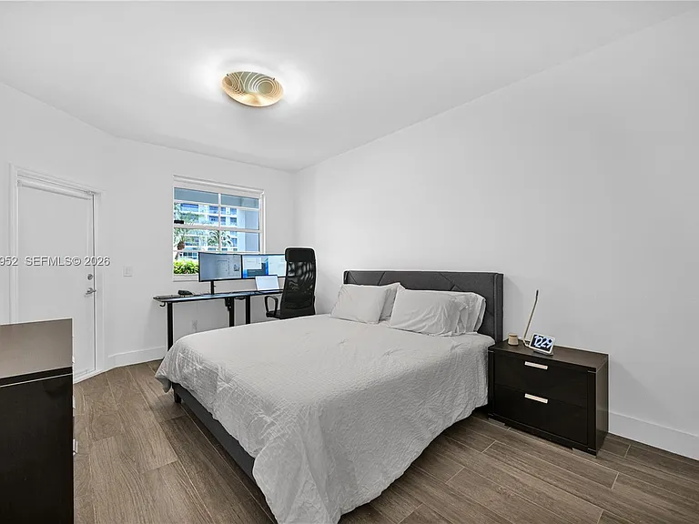 3245 NE 184th St #13104 — Photo 19