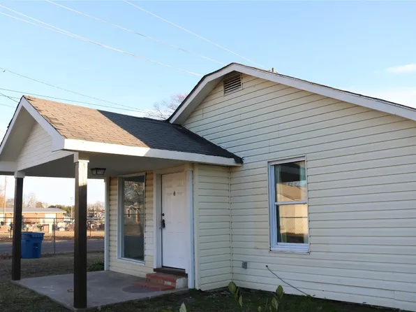 903 W 4th St, Mount Pleasant, TX 75455