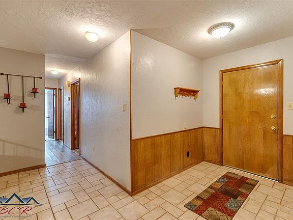 3rd image of 911 NW 47th St