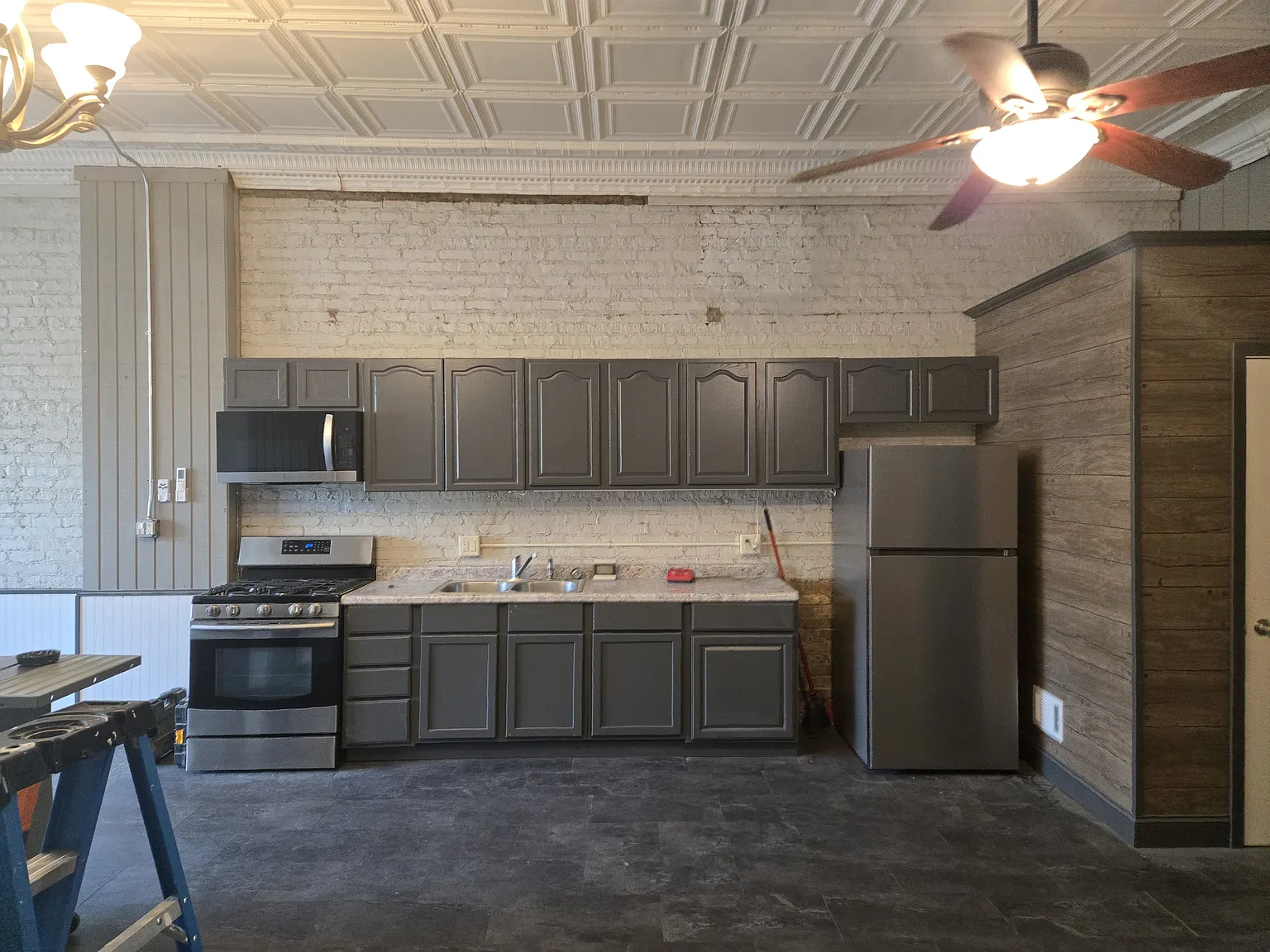 Studio, 900 sqft, $975 — Photo 1