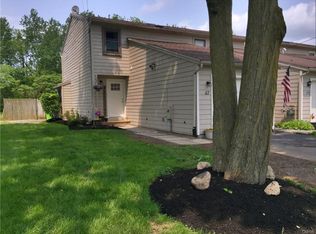 117 Tuller Rd, North Syracuse, NY 13212