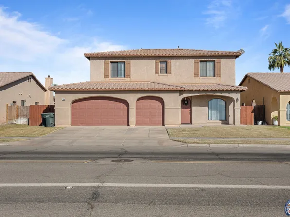 2858 Ross Ave, El Centro, CA 92243