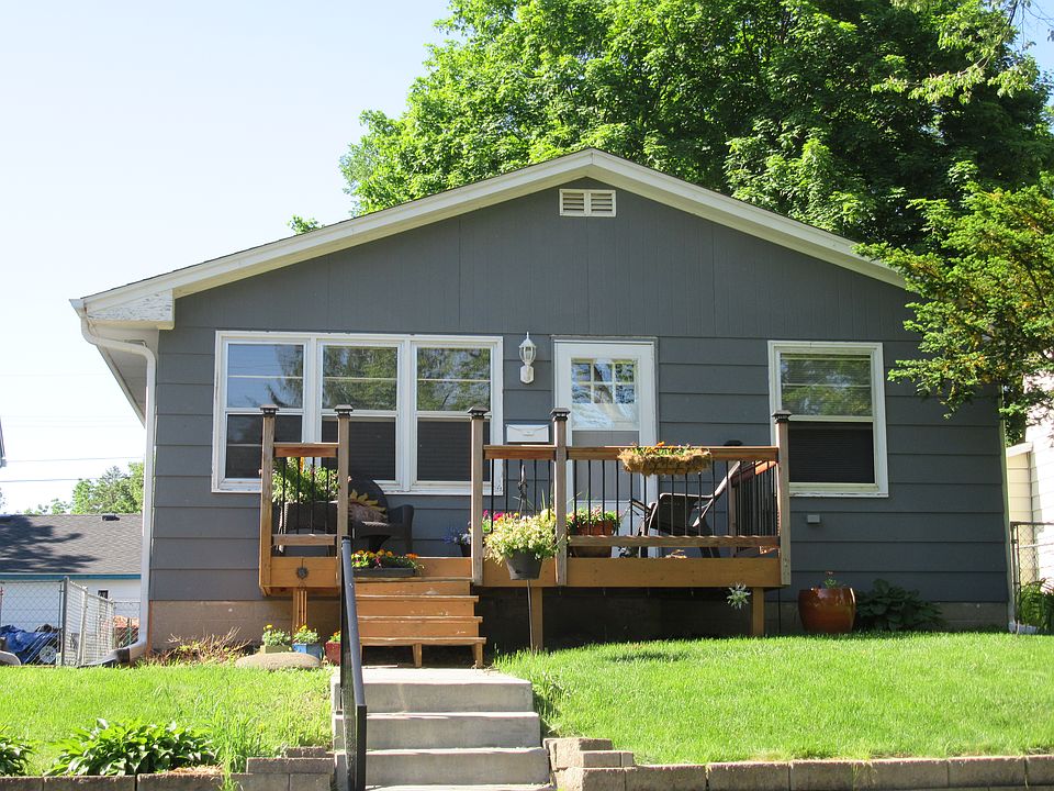 1st image of 264 Curtice St W