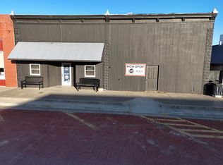 121 Starr Ave, Miltonvale, KS 67466