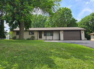 409 Main St S, Saint Michael, MN 55376