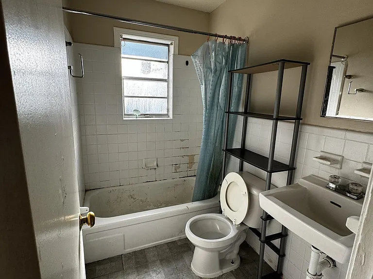 1379 Ferguson Rd #3 — Photo 5