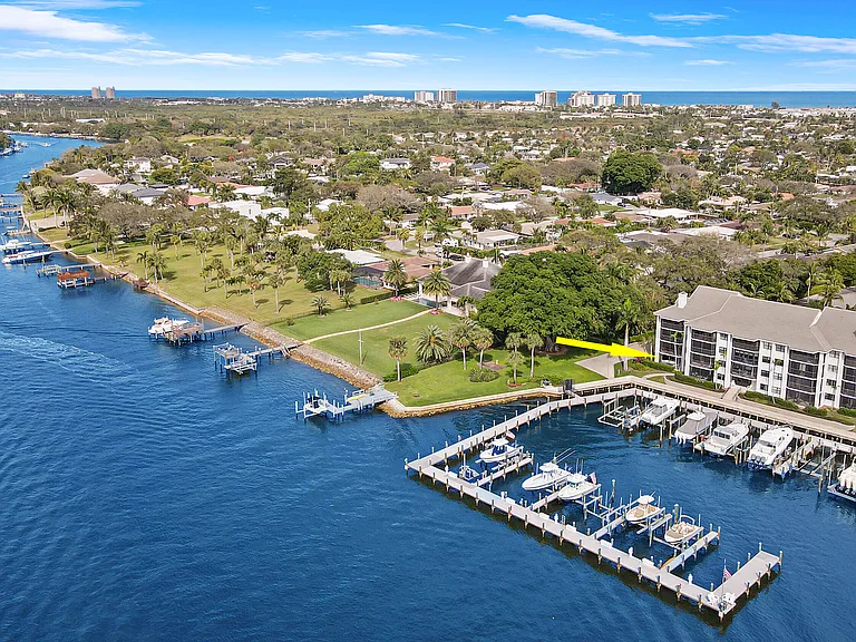 515 Bay Colony Dr N — Photo 47