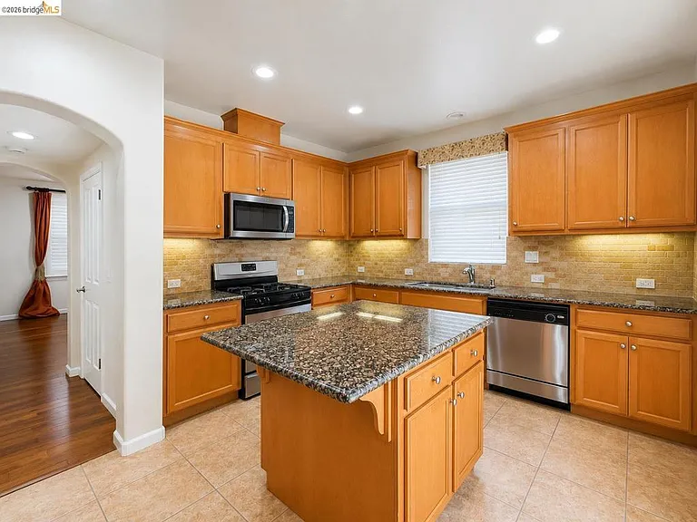 2103 Maidenhair Way — Photo 10