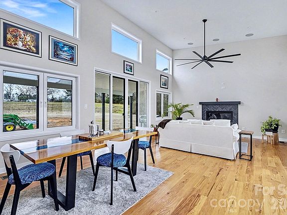 3rd image of 29660 Sides Rd