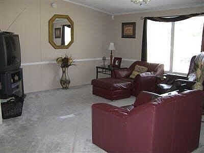 2nd image of 2100 Dove Ln