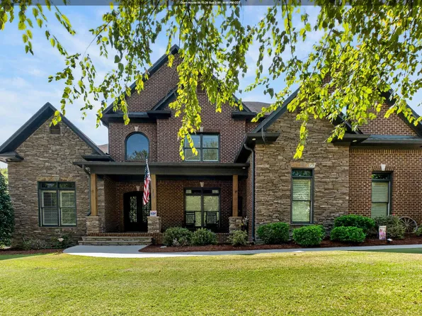 236 River Oaks Dr, Helena, AL 35080