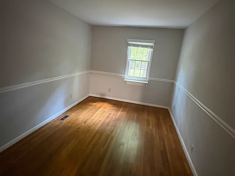 3408 Cotswold Ter — Photo 13