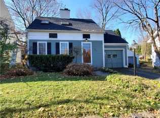 107 Roycroft Rd, Syracuse, NY 13214