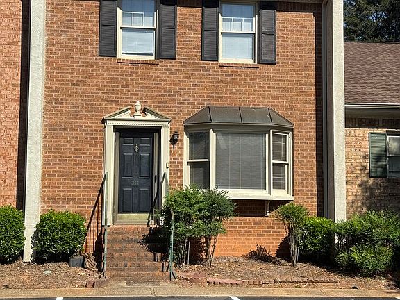2nd image of 250 Cleveland Rd APT 211