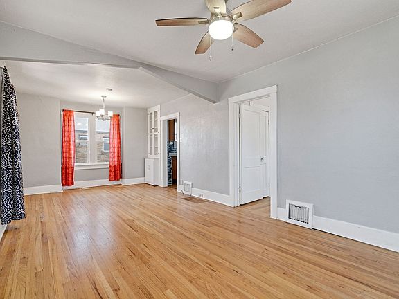 3rd image of 1417 Rosemary St