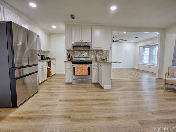 4th image of 106 Sundale Dr