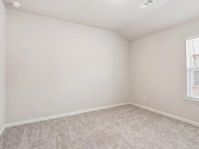 410 Dempsey Dr — Photo 22