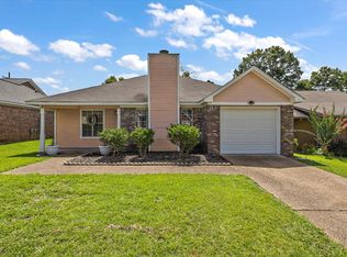 326 Cottonwood Dr, Ridgeland, MS 39157