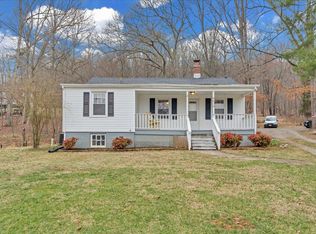 4439 Yellow Mountain Rd, Roanoke, VA 24014