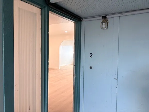 3329 Los Prados St APT 2, San Mateo, CA 94403