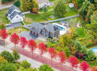 3 Meadow View Ln, Sturbridge, MA 01566