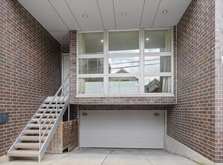 1339 W Ancona St, Chicago, IL 60642