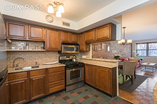 Sold by Compass | media 9