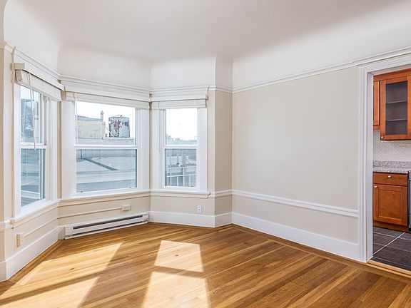 3rd image of 903 Pine St APT 34