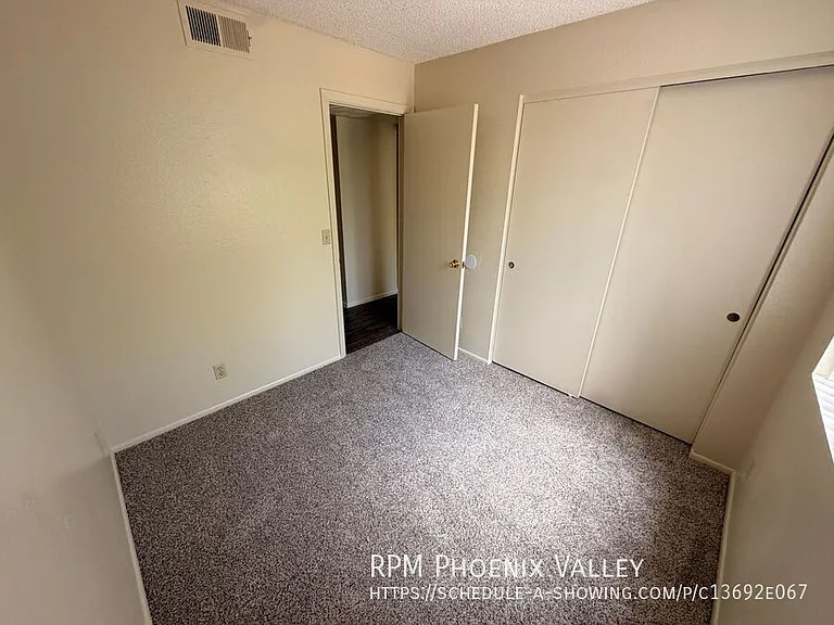 Parkside Apartments — Photo 108