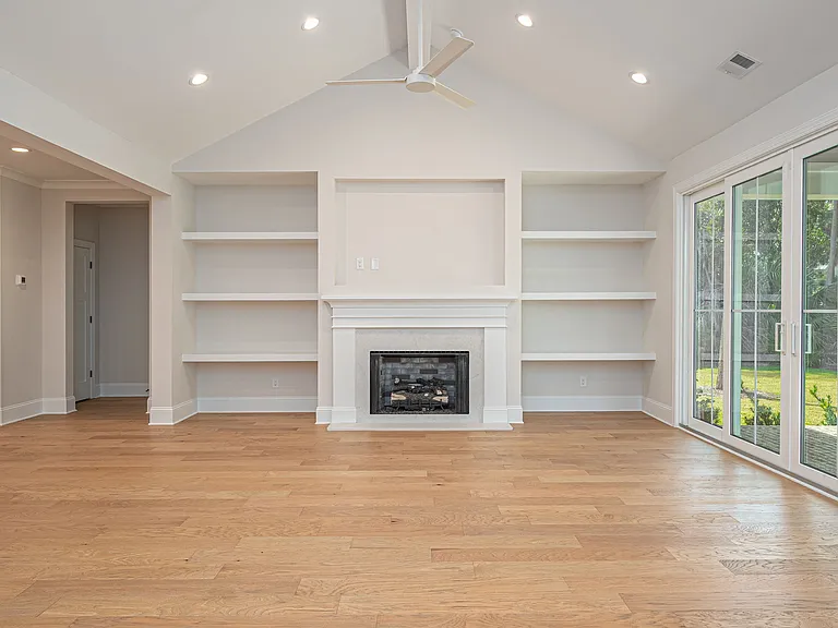 120 Grand Harbor Cir — Photo 8