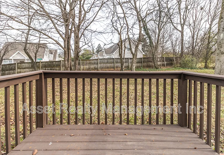 836 Duchess Way — Photo 9
