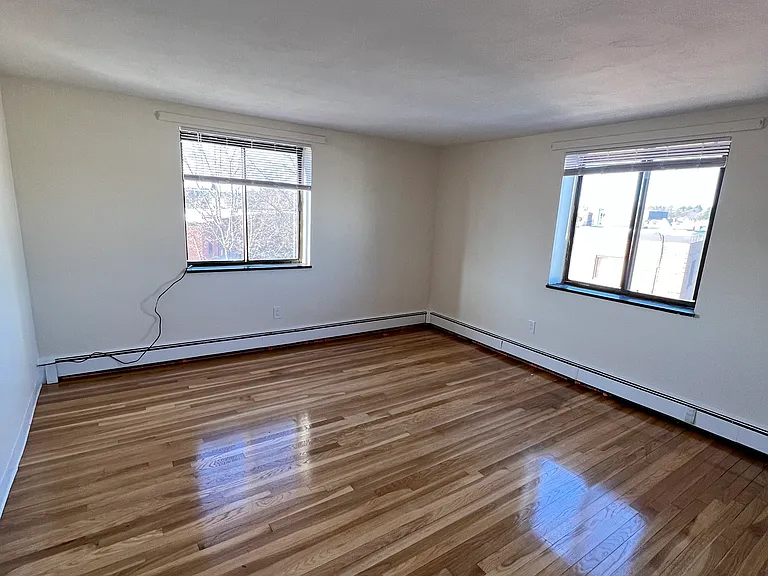 20 Riverside St #3 — Photo 6