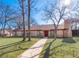 417 Live Oak Dr, Colleyville, TX 76034