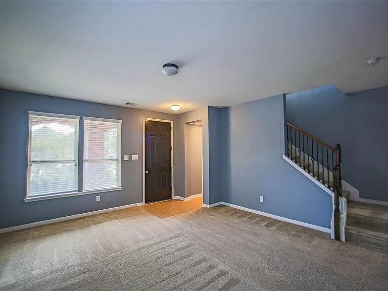 24030 Buffalo Cove Ln — Photo 7