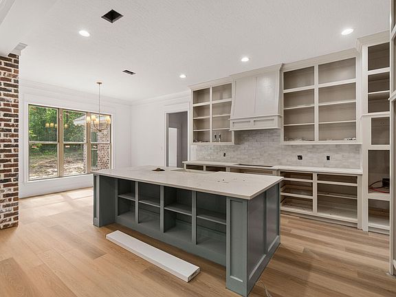 5th image of 6 Shadow Ridge Dr