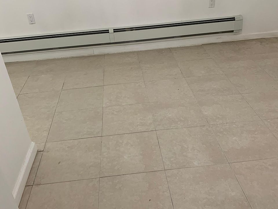 1st image of 263 Lucille Ave