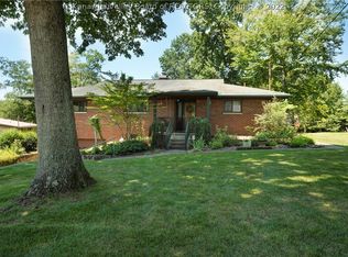 935 Hughes Dr, Saint Albans, WV 25177