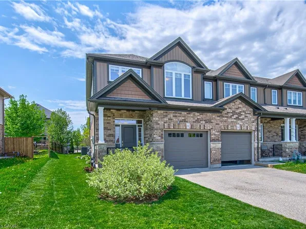 132 Templewood Dr, Kitchener, ON N2R 0H5